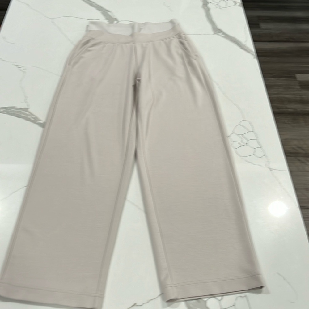 Athleta Wide Leg Pant small petite Abalone Gray EUC